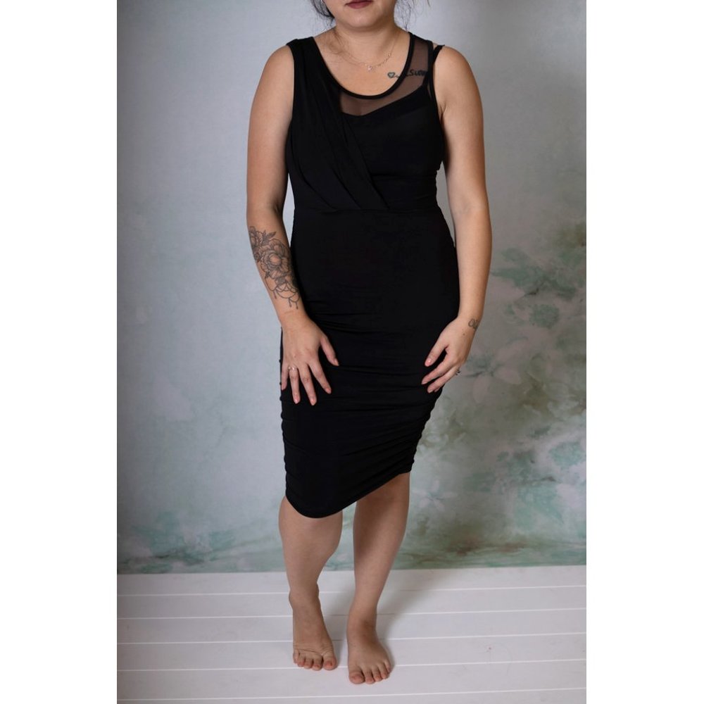 Little black dress/mesh